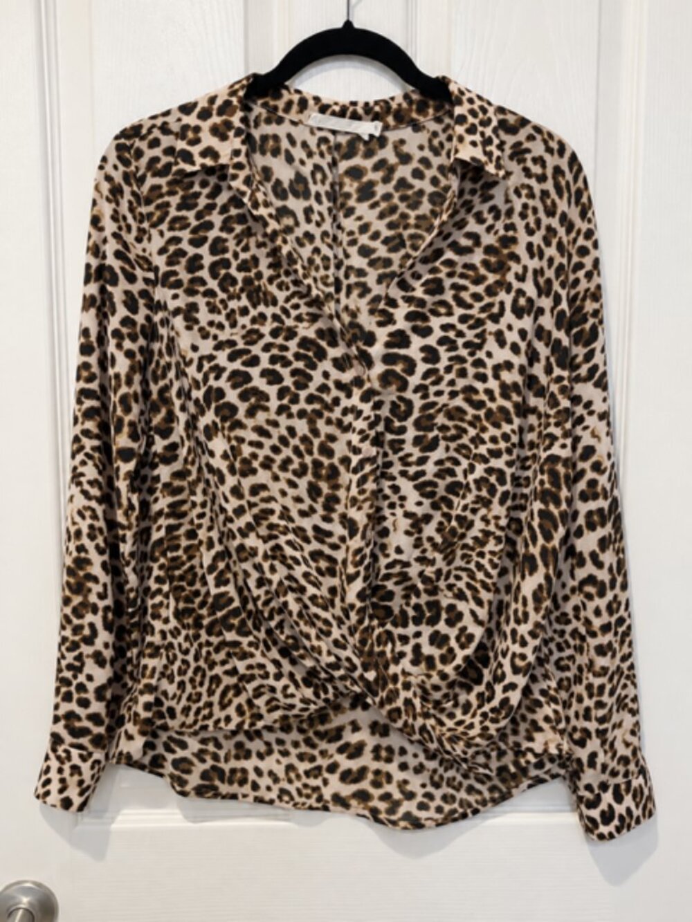 All In Favor Womens M Leopard Print Blouse Twist Front Long Sleeve Y2K Mob Wife